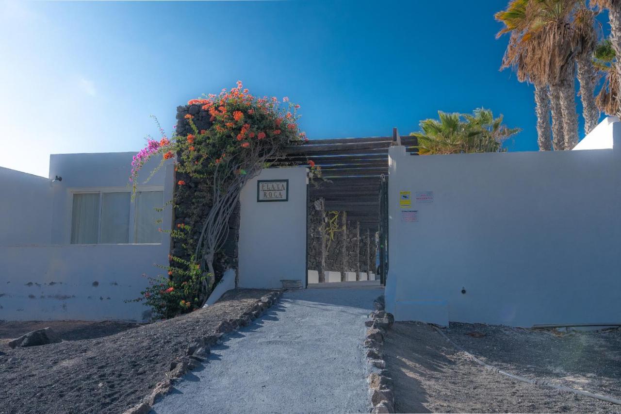 Apartamento En Playa Roca Primer Linea De Mar Costa Teguise Exterior photo