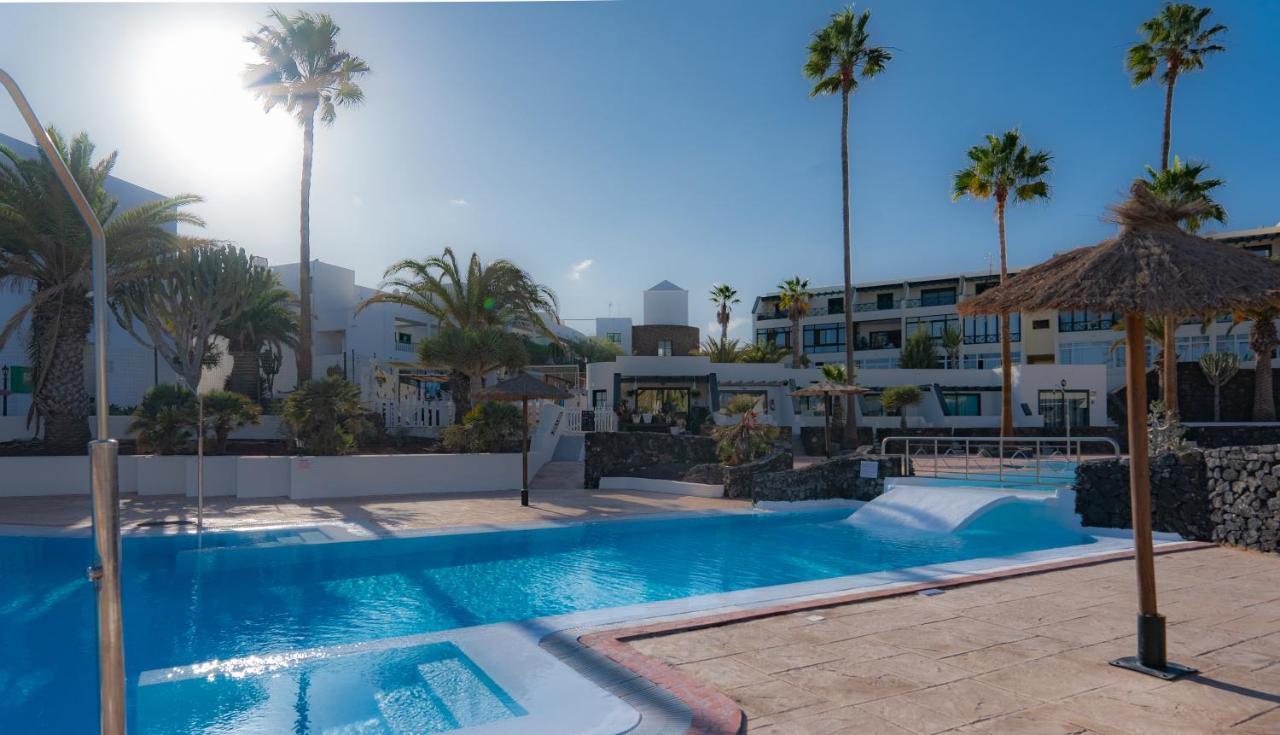 Apartamento En Playa Roca Primer Linea De Mar Costa Teguise Exterior photo